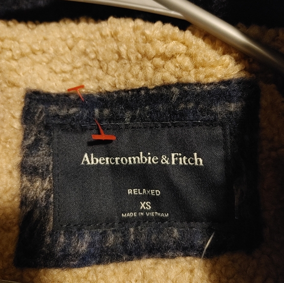 Abercrombie & Fitch Sherpa Lined Shirt Jacket Sz.XS NWT - Picture 11 of 13